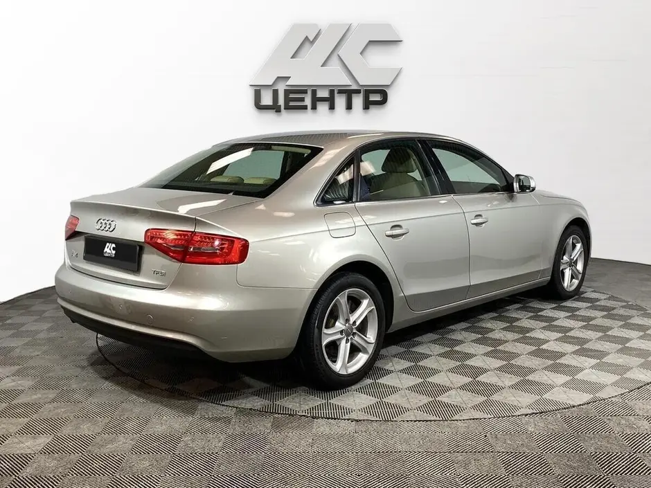 Audi A4, 2012 г.