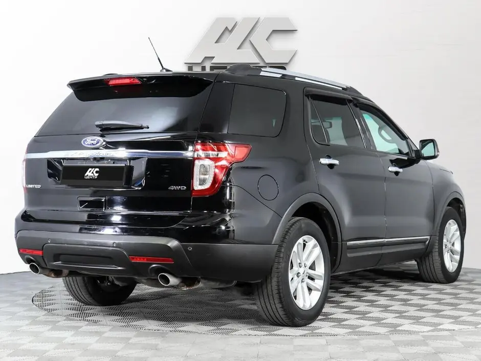 Ford Explorer, 2011 г.