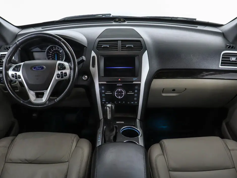 Ford Explorer, 2011 г.