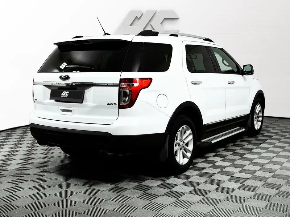 Ford Explorer, 2013 г.