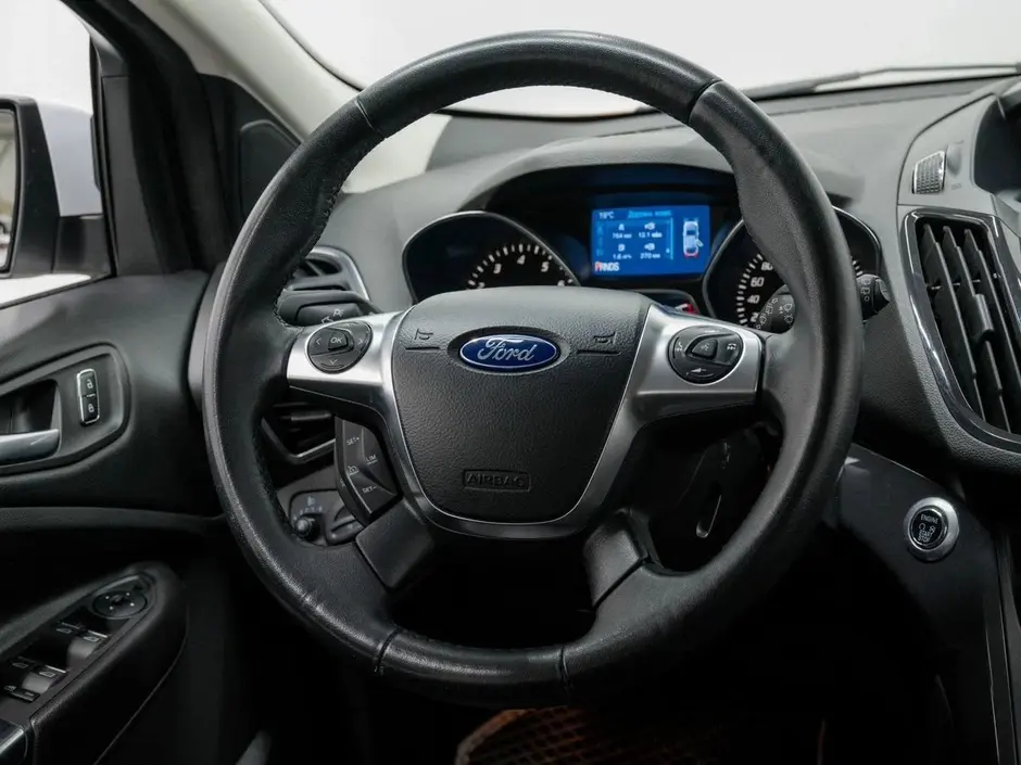 Ford Kuga, 2015 г.