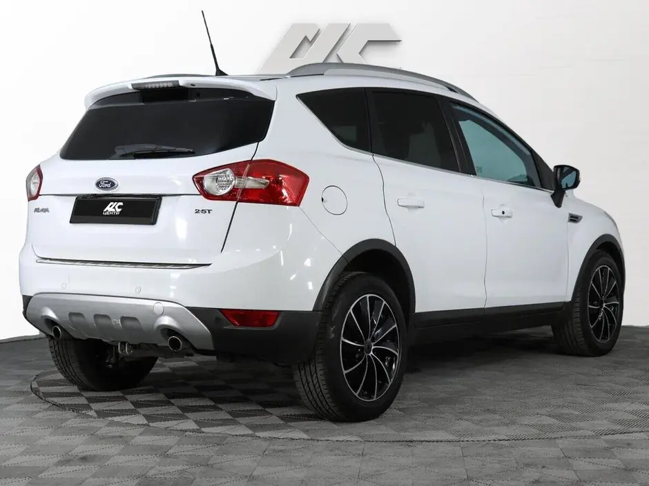 Ford Kuga, 2010 г.