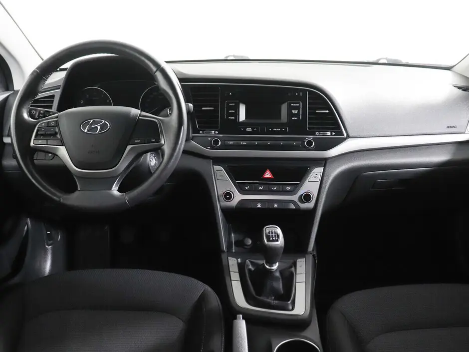 Hyundai Elantra, 2017 г.
