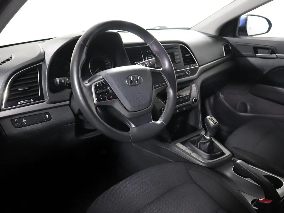 Hyundai Elantra, 2017 г.