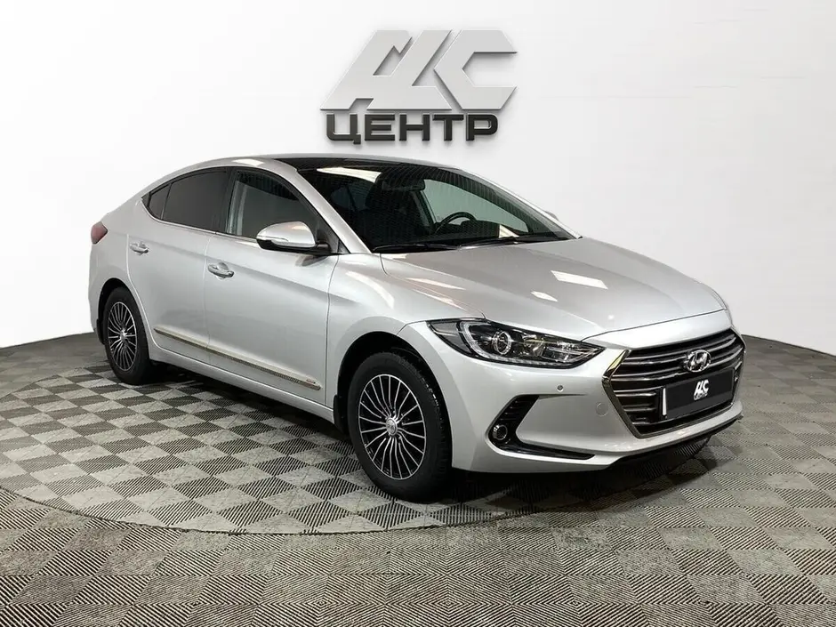 Hyundai Elantra, 2018 г.