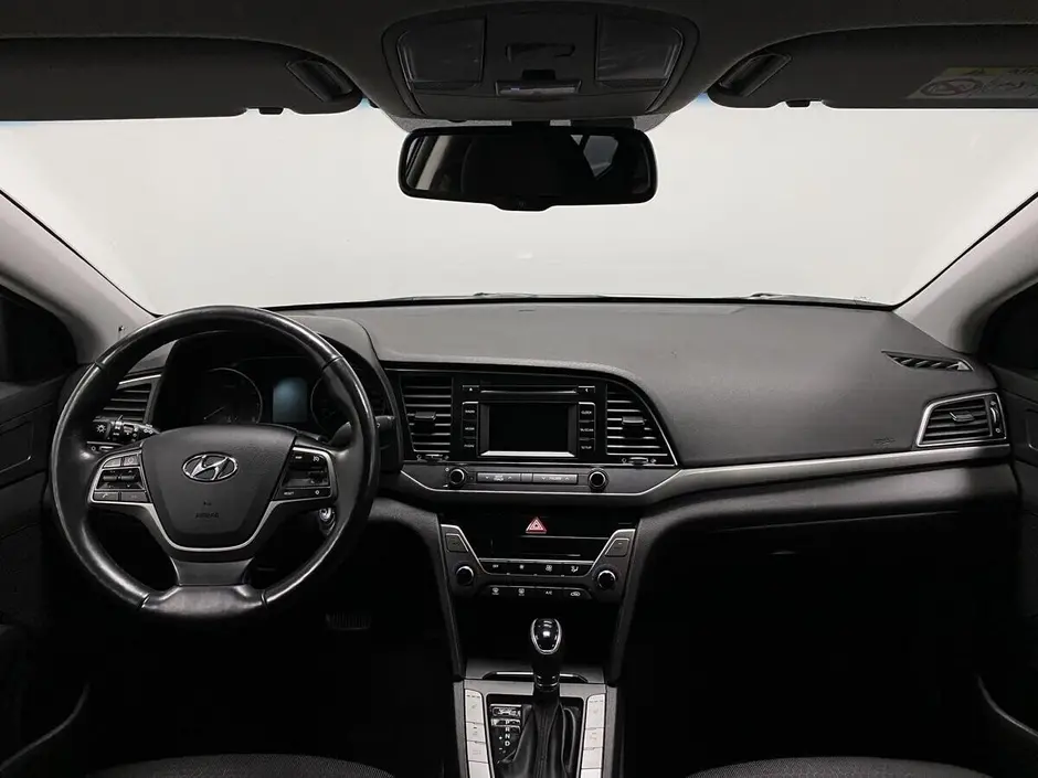 Hyundai Elantra, 2018 г.