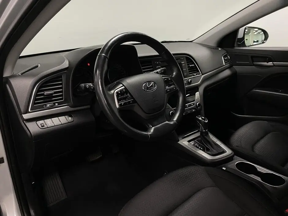 Hyundai Elantra, 2018 г.