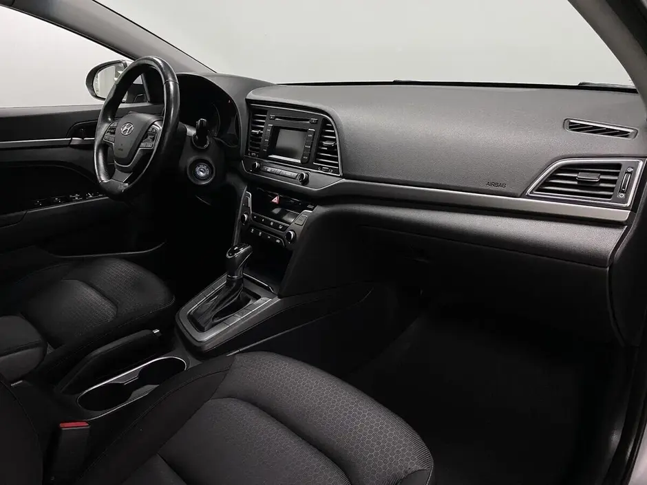 Hyundai Elantra, 2018 г.