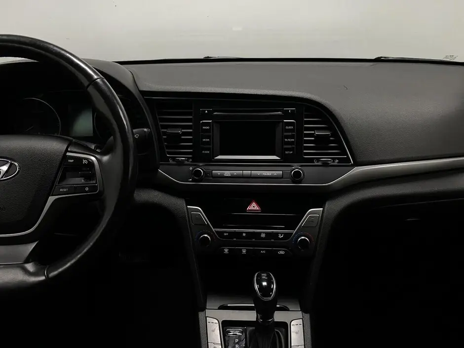 Hyundai Elantra, 2018 г.