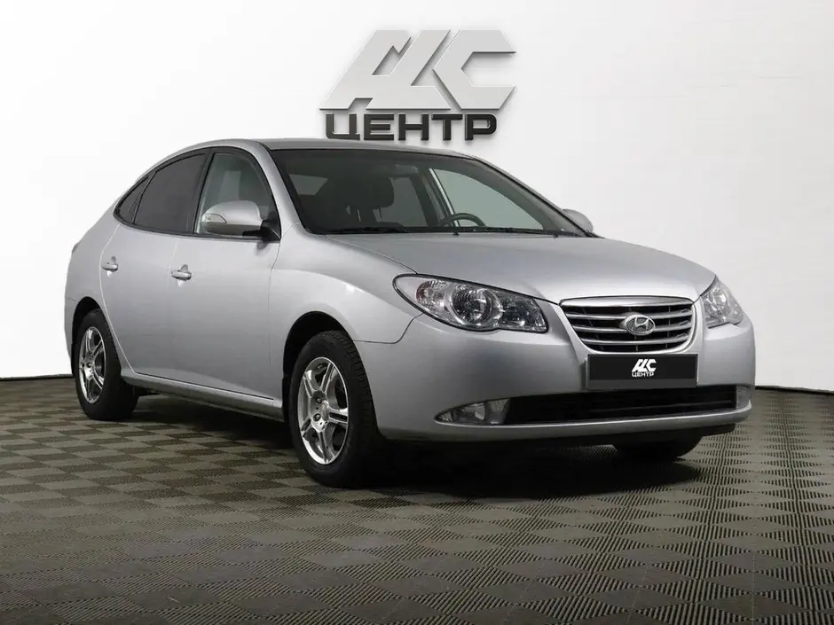 Hyundai Elantra, 2010 г.