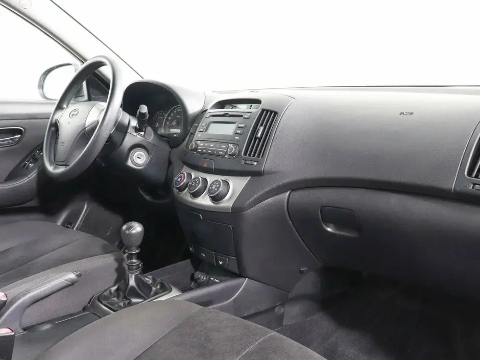 Hyundai Elantra, 2010 г.