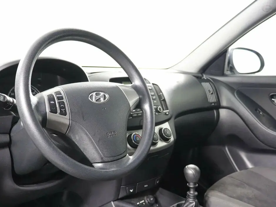 Hyundai Elantra, 2010 г.