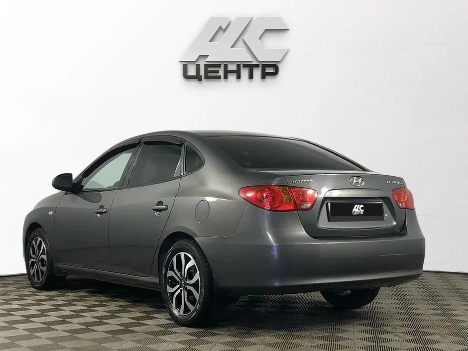 Hyundai Elantra, 2010 г.