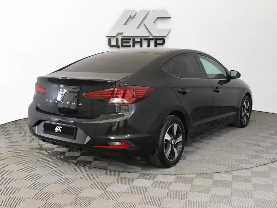 Hyundai Elantra, 2018 г.