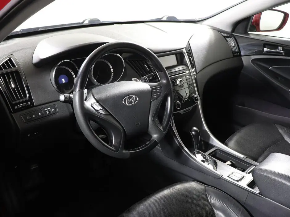 Hyundai Sonata, 2010 г.