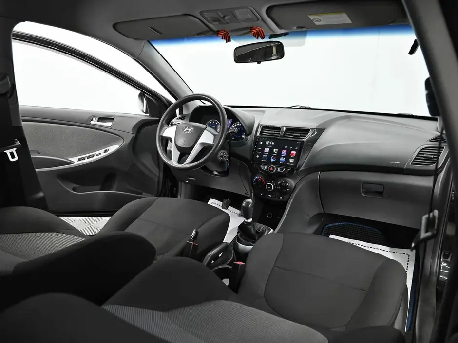 Hyundai Solaris, 2011 г.