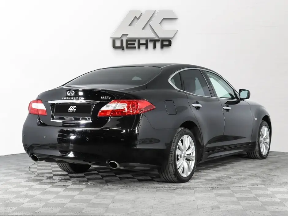 Infiniti M, 2010 г.