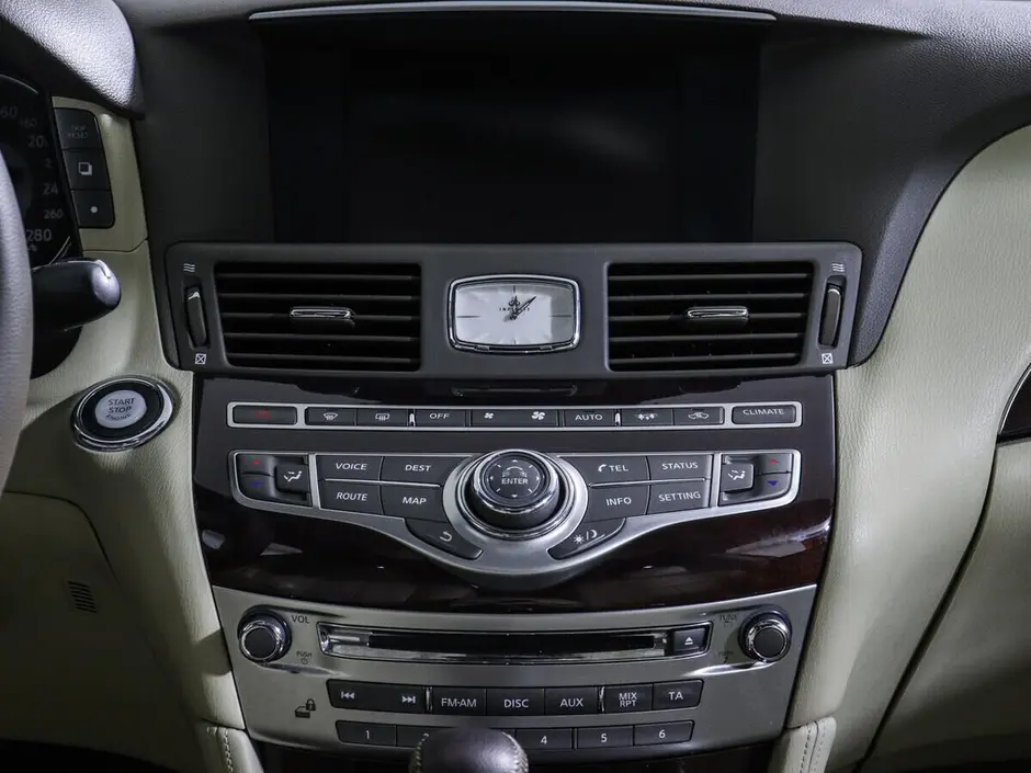 Infiniti M, 2011 г.