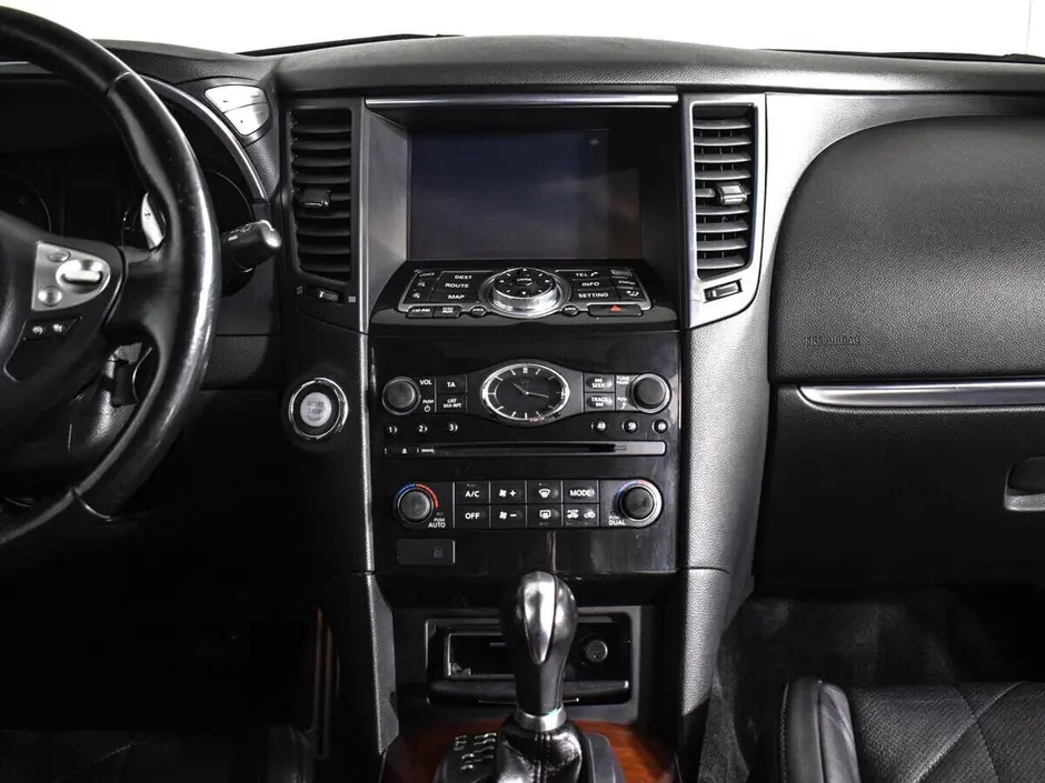 Infiniti QX70, 2013 г.