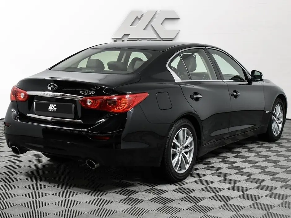 Infiniti Q50, 2015 г.