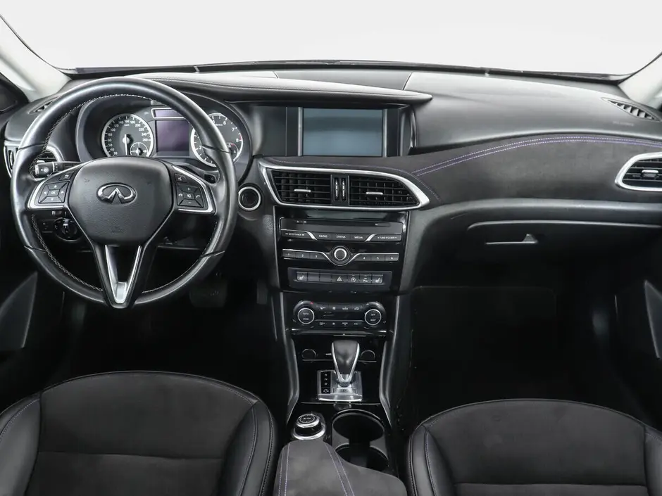 Infiniti Q30, 2016 г.
