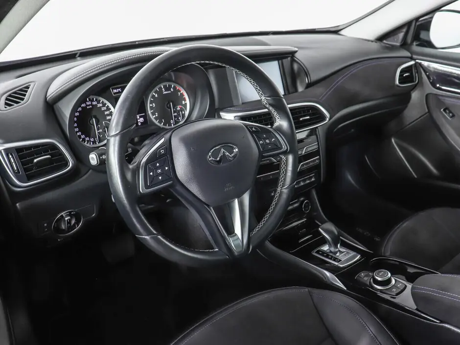 Infiniti Q30, 2016 г.