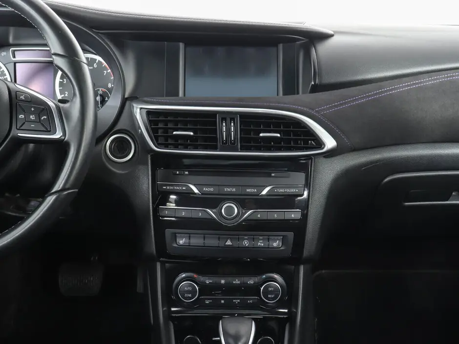 Infiniti Q30, 2016 г.