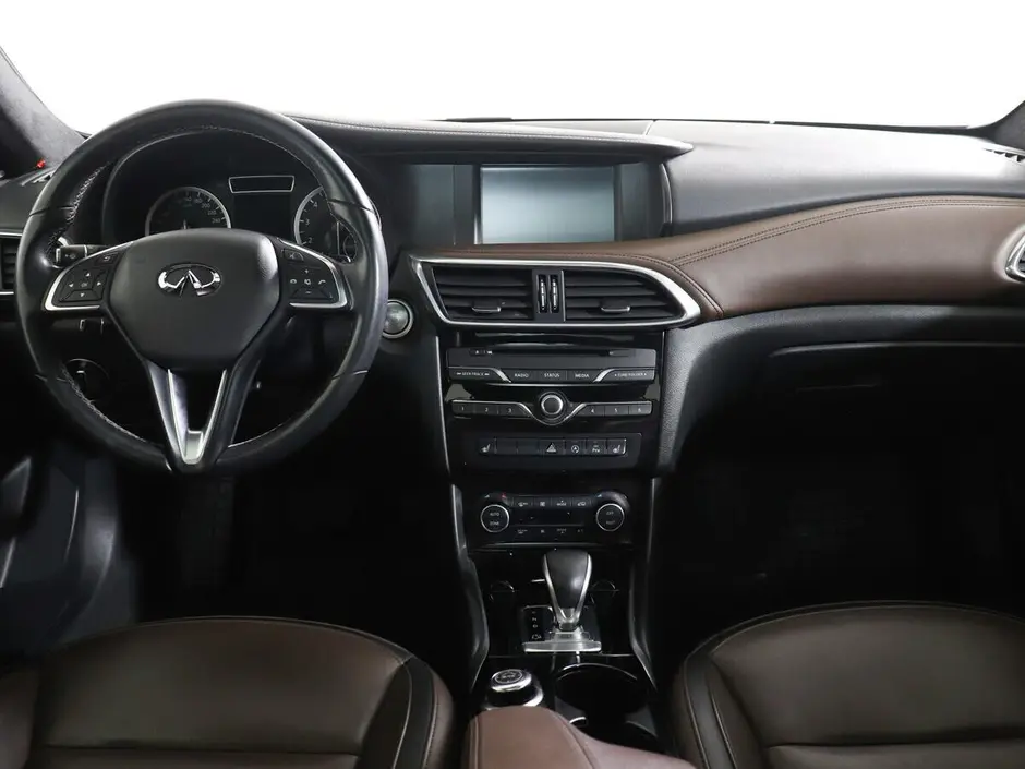 Infiniti Q30, 2017 г.