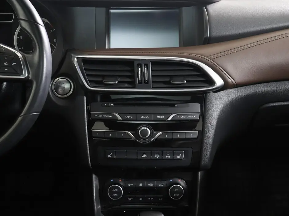 Infiniti Q30, 2017 г.