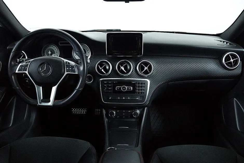 Mercedes-Benz A-Класс, 2015 г.
