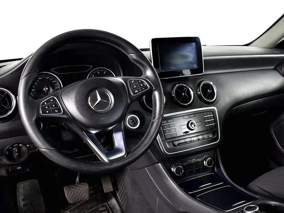 Mercedes-Benz A-Класс, 2017 г.