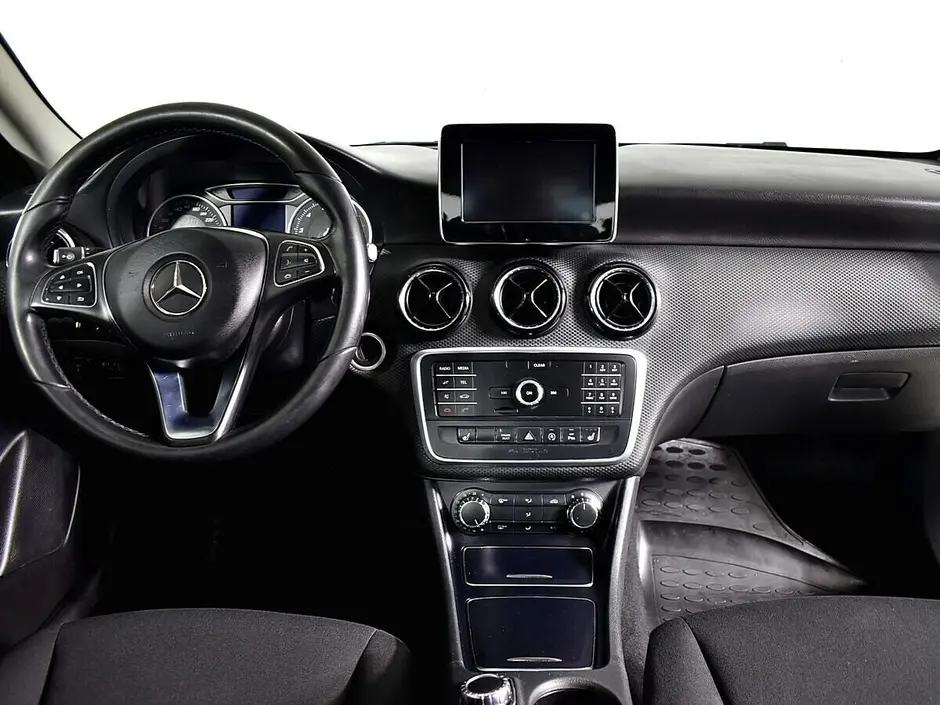 Mercedes-Benz A-Класс, 2017 г.