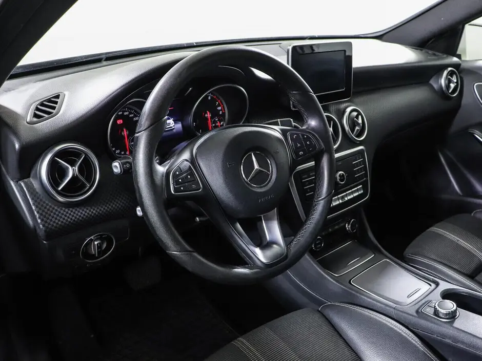 Mercedes-Benz A-Класс, 2017 г.