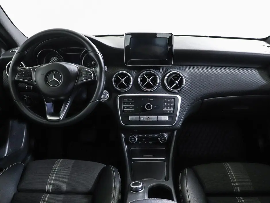 Mercedes-Benz A-Класс, 2017 г.