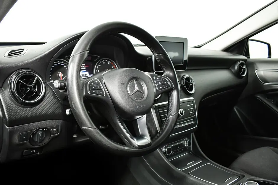 Mercedes-Benz A-Класс, 2017 г.