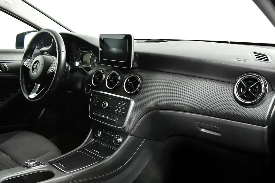 Mercedes-Benz A-Класс, 2017 г.