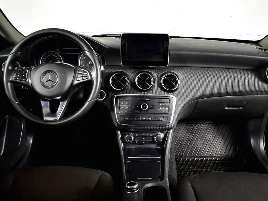 Mercedes-Benz A-Класс, 2017 г.