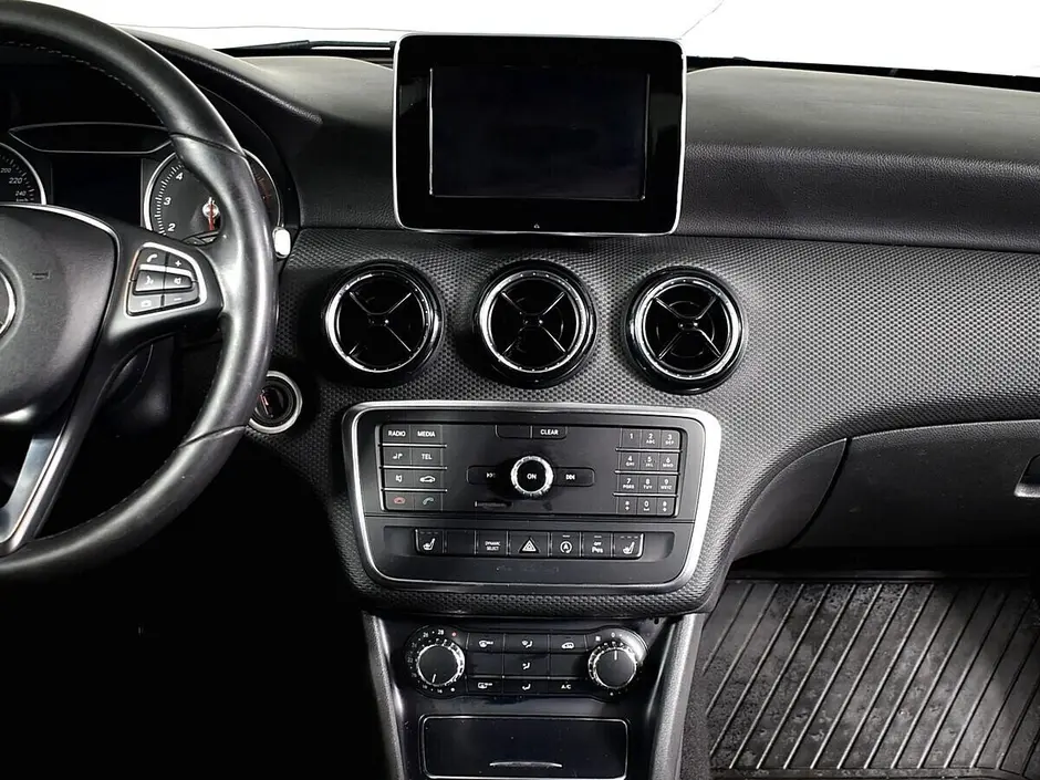 Mercedes-Benz A-Класс, 2017 г.