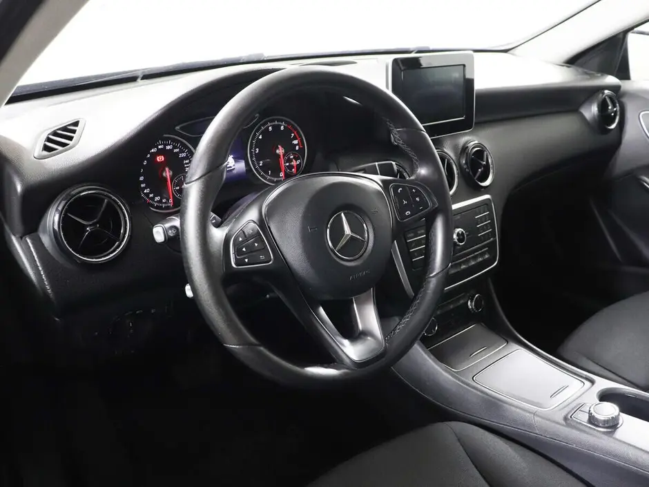 Mercedes-Benz A-Класс, 2017 г.