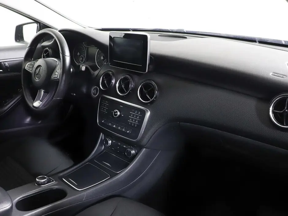 Mercedes-Benz A-Класс, 2017 г.