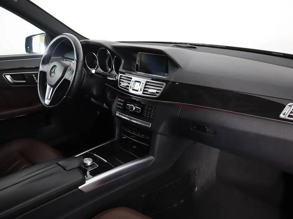 Mercedes-Benz E-Класс, 2013 г.