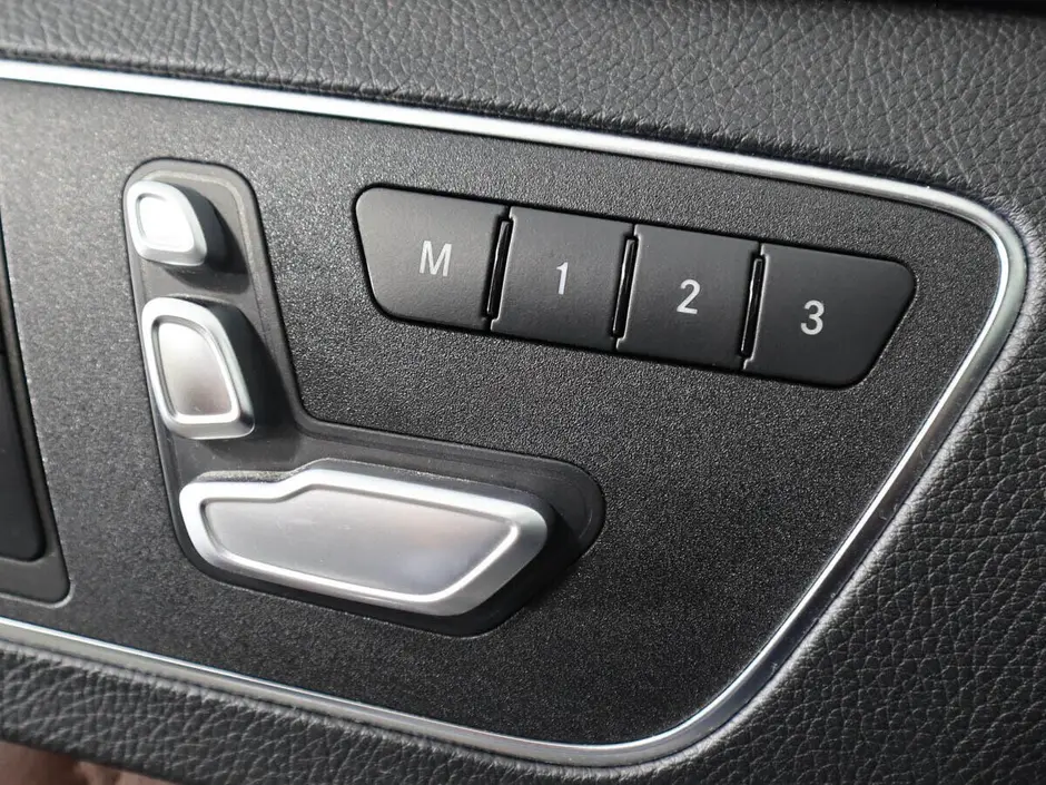 Mercedes-Benz E-Класс, 2013 г.