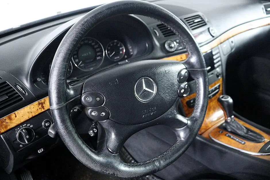 Mercedes-Benz E-Класс, 2006 г.