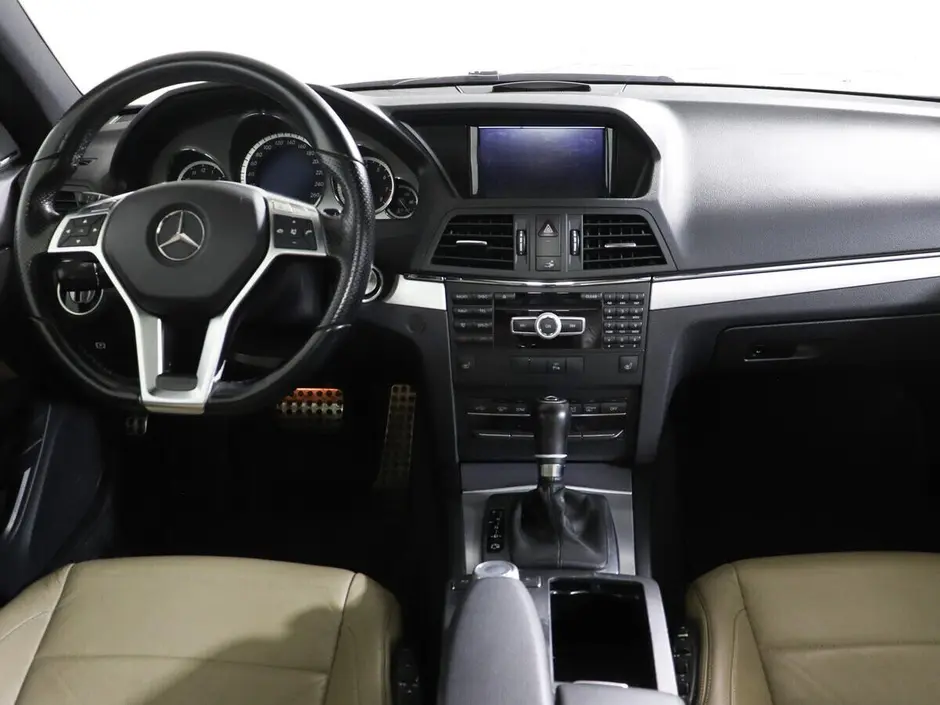 Mercedes-Benz E-Класс, 2011 г.