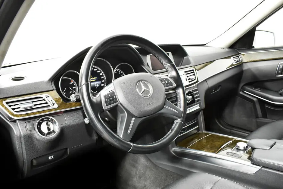 Mercedes-Benz E-Класс, 2013 г.