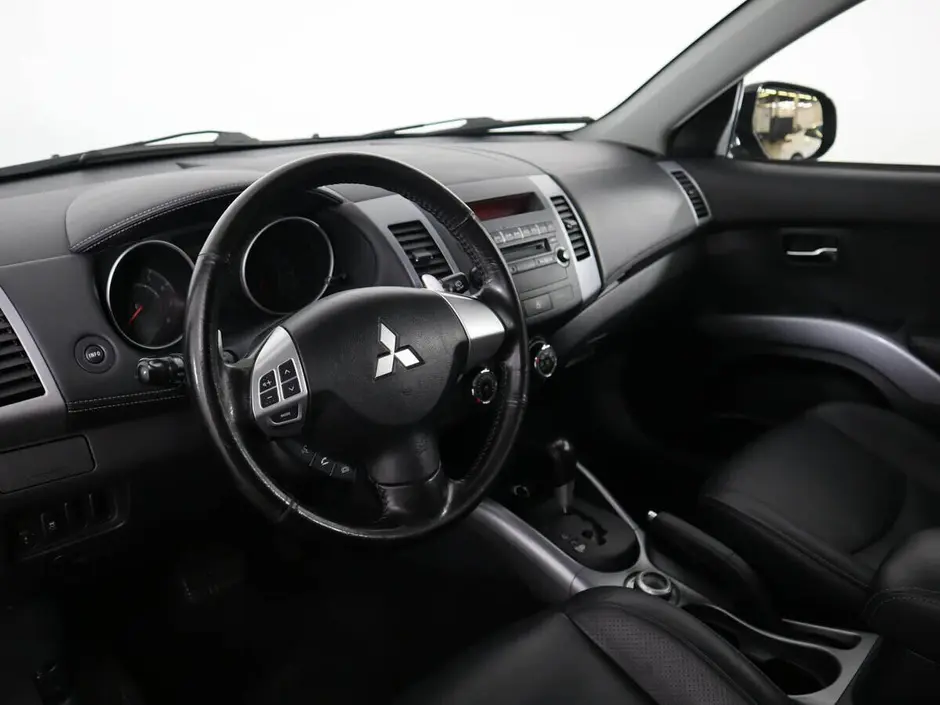 Mitsubishi Outlander, 2011 г.