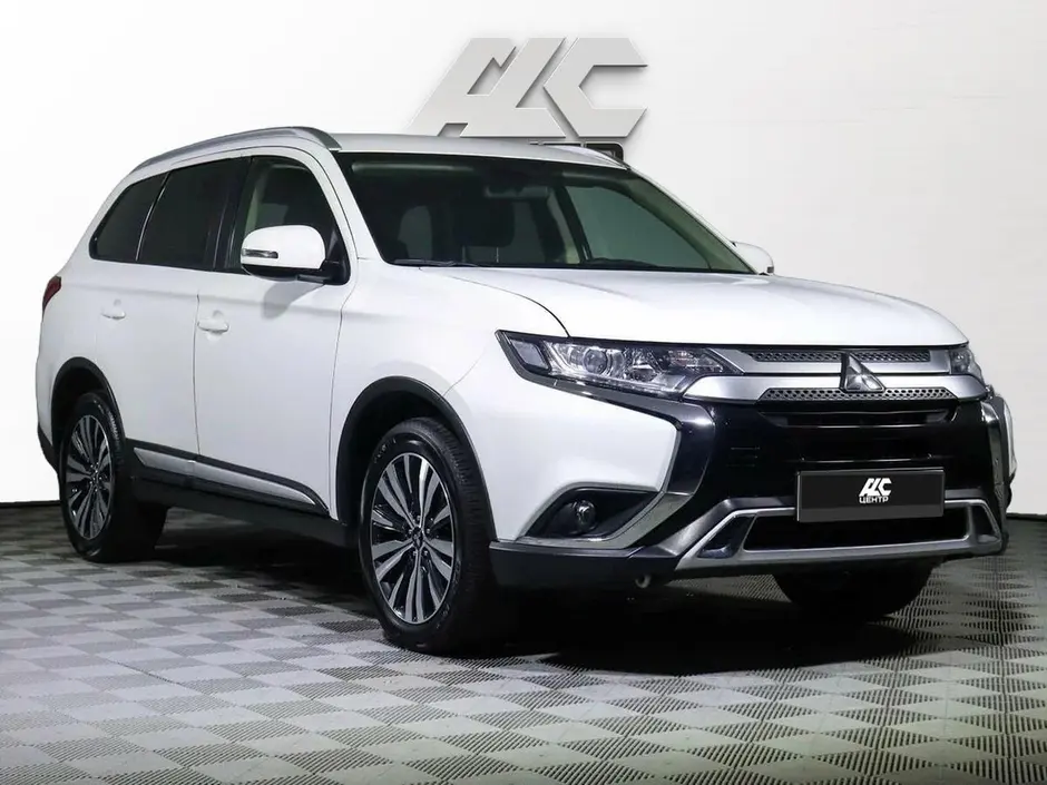 Mitsubishi Outlander, 2019 г.