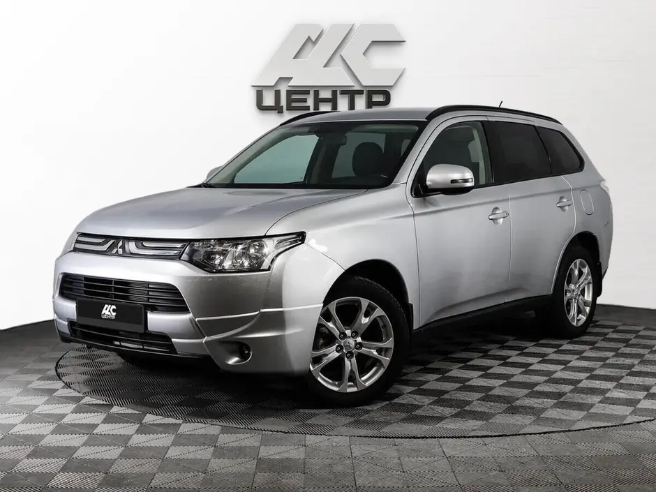 Mitsubishi Outlander, 2014 г.