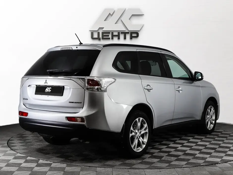 Mitsubishi Outlander, 2014 г.