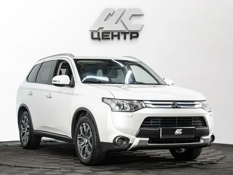 Mitsubishi Outlander, 2014 г.